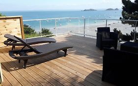 Cancale Port mer, les pieds dans l'eau