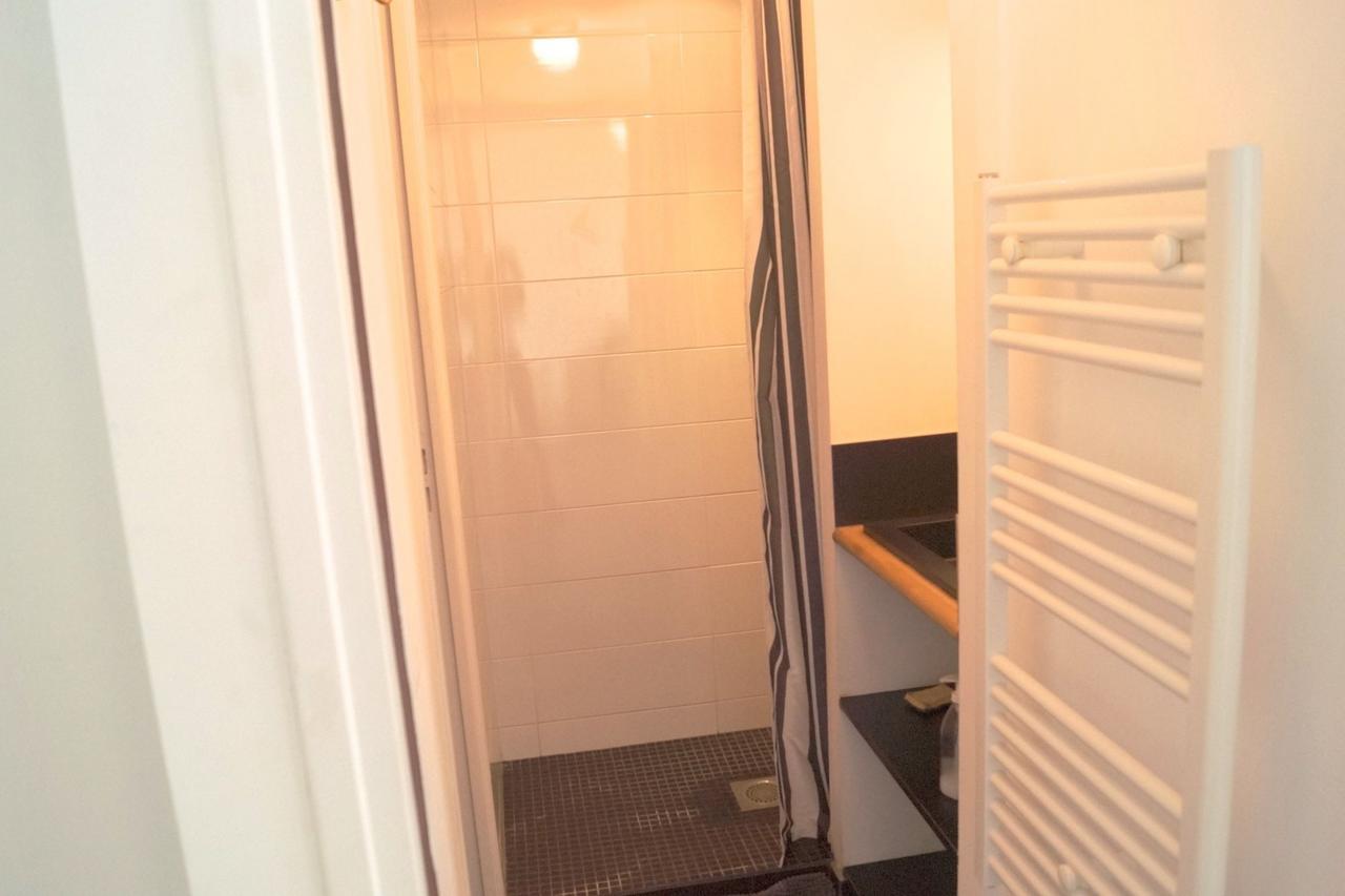 Appartement Cancale Port mer, les pieds dans l'eau Extérieur photo