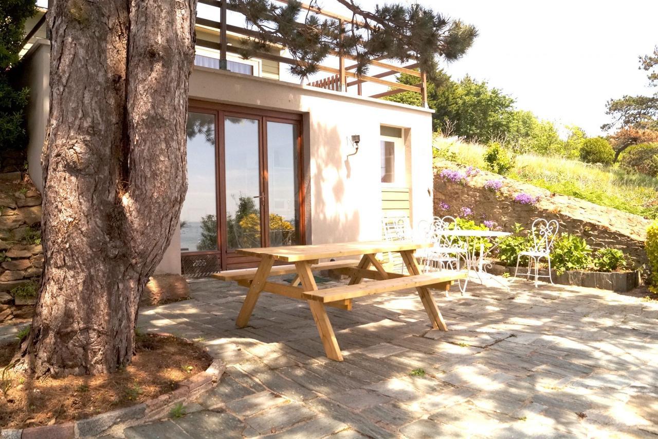 Appartement Cancale Port mer, les pieds dans l'eau Extérieur photo